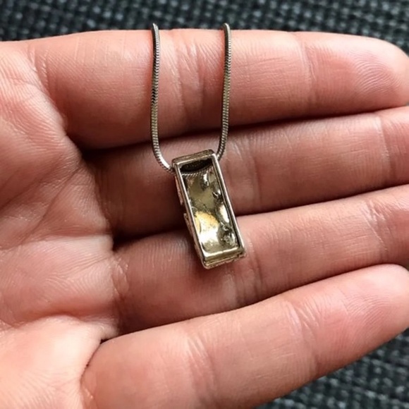 🌉 Rhinestone Bridge Necklace 🌉 - Picture 5 of 6